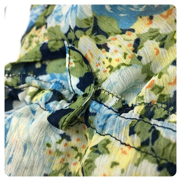 ABERCROMBIE & FITCH floral layered top - Picture 6 of 7